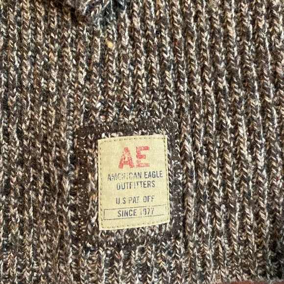American Eagle Outfitters Vintage Sweater - Picture 2 of 3